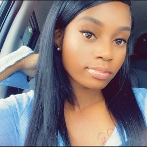 Meet your Posher, Brianna